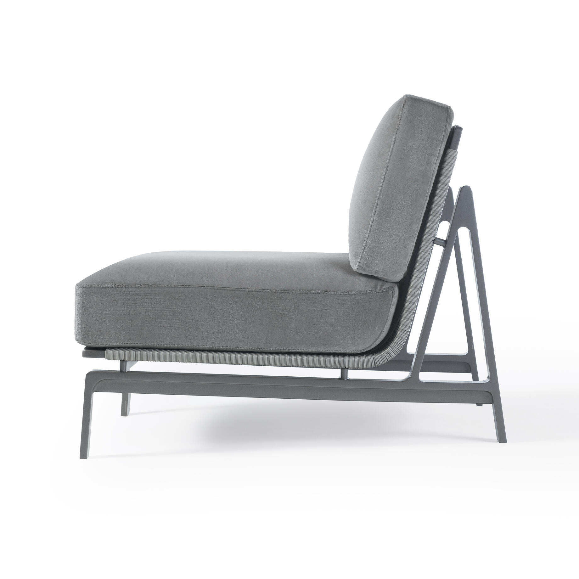Manta Ray Lounge Chair